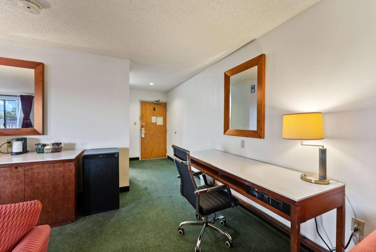Ramada By Wyndham Cedar City Dış mekan fotoğraf