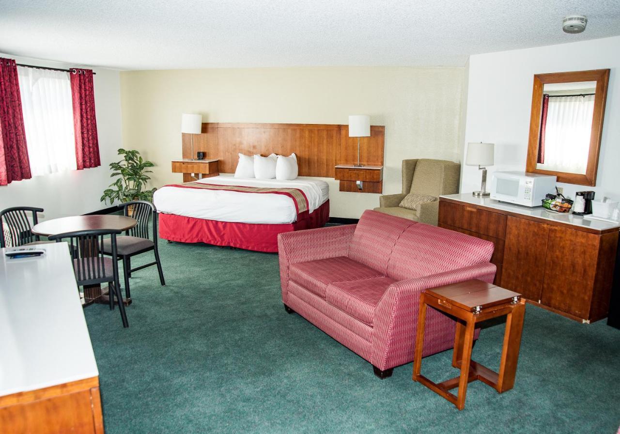 Ramada By Wyndham Cedar City Dış mekan fotoğraf